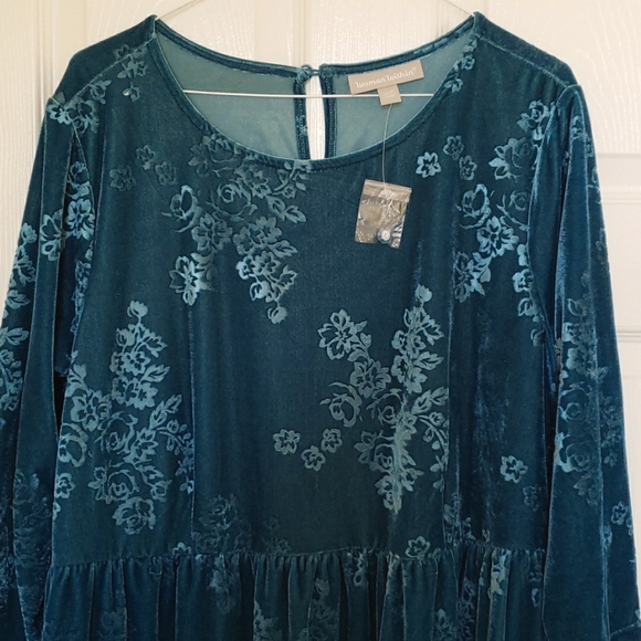 NEW Velveteen Woman Within Dress - Picture 2 of 10